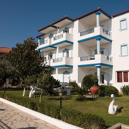 Hotel Anna Амудия Екстериор снимка