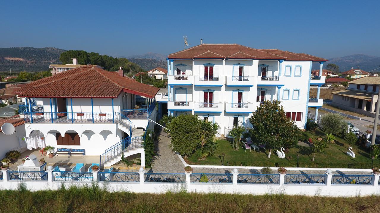 Hotel Anna Амудия Екстериор снимка